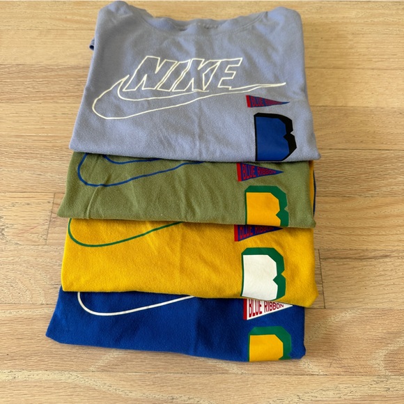 NIKE - Collection of 4 coloured Nike T-Shirts - Picture 9 of 9